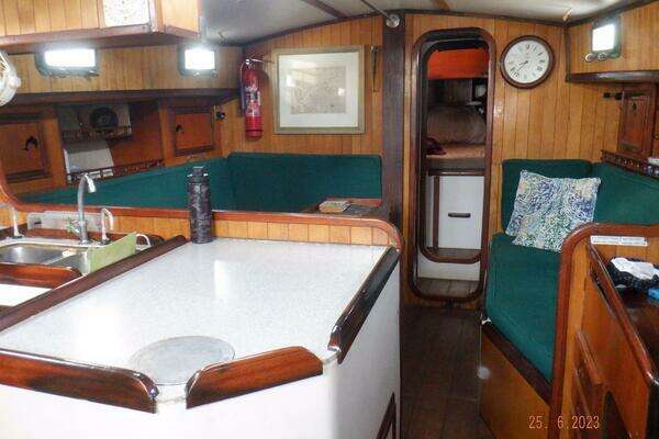 44ft ShearWater Yacht For Sale