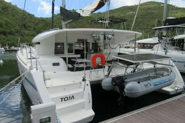 45ft Lagoon Yacht For Sale