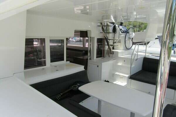 45ft Lagoon Yacht For Sale