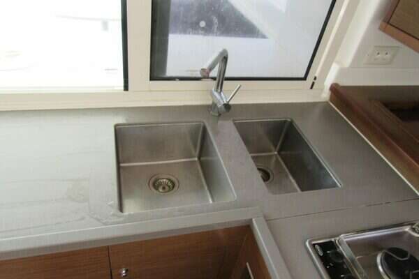 45ft Lagoon Yacht For Sale