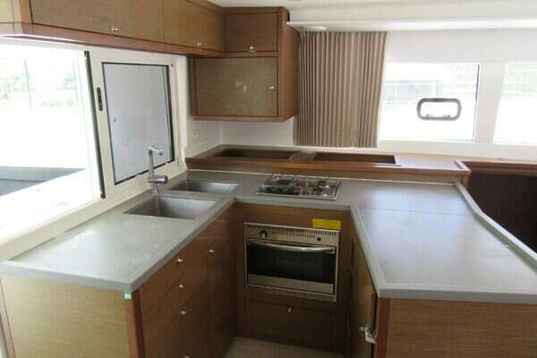 45ft Lagoon Yacht For Sale