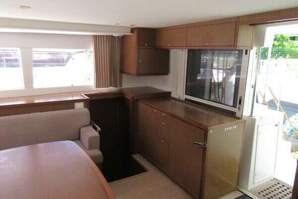 45ft Lagoon Yacht For Sale