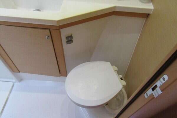 45ft Lagoon Yacht For Sale