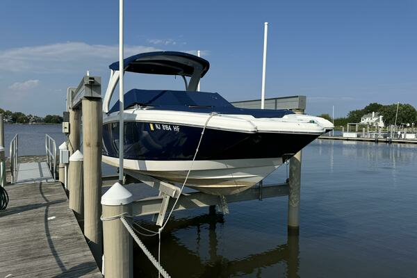 Photo of the 2012 Chaparral 264 Sunesta