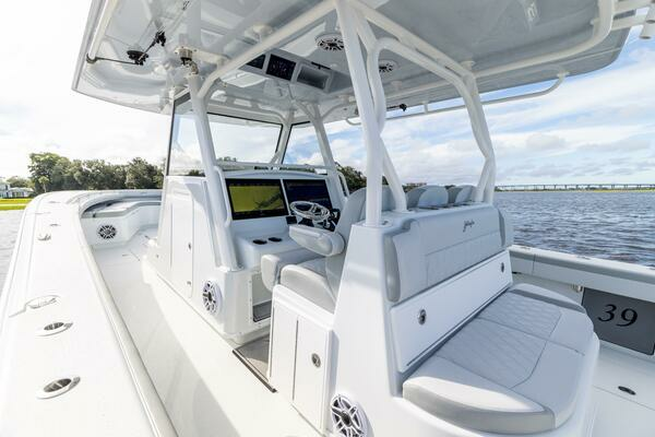 2023 Yellowfin 39