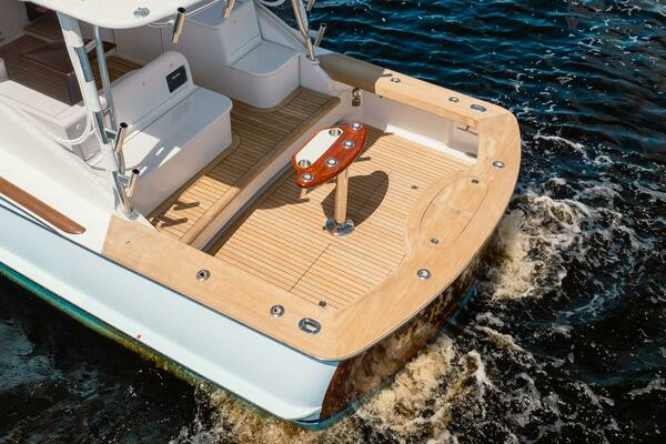 2012 Winter Custom Yachts 38