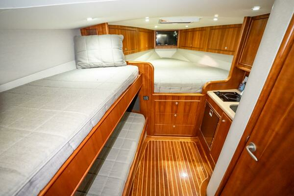 2012 Winter Custom Yachts 38