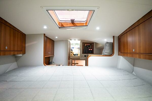 2012 Winter Custom Yachts 38