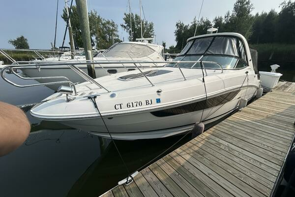 Photo of the 2016 Sea Ray 310 Sundancer