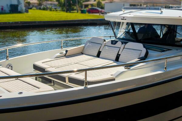 38ft Wellcraft Yacht For Sale 38ft Wellcraft Yacht For Sale