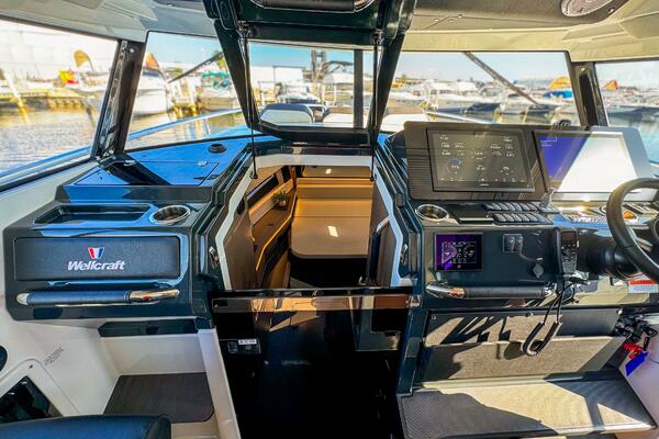 38ft Wellcraft Yacht For Sale 38ft Wellcraft Yacht For Sale