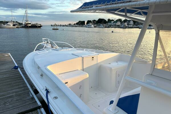 Photo of the 2000 Strike Center Console