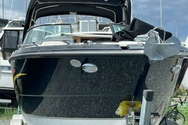 Photo of the 2017 Monterey 278 SS