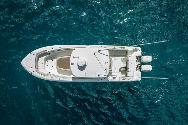 2017 Boston Whaler 33