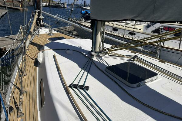 Photo of the 1985 Custom Whiting Yachts 40 "Amberin"