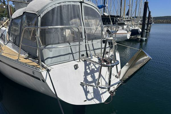 Photo of the 1985 Custom Whiting Yachts 40 "Amberin"