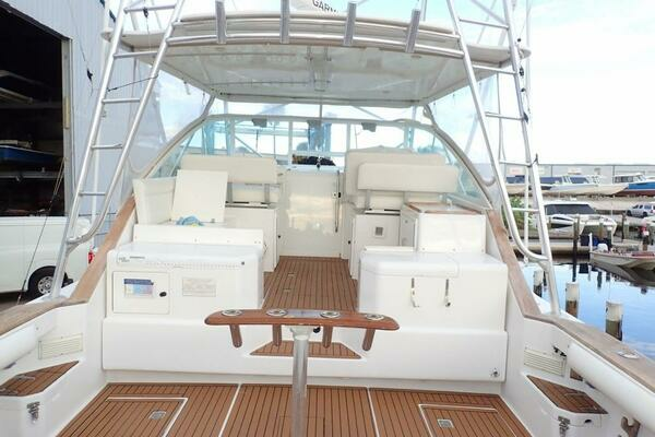 Photo of the 2000 Cabo 35 Express "Time Out"