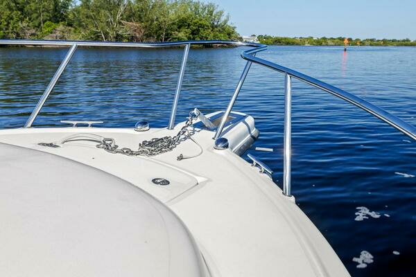 Pursuit 2570 Offshore Yacht For Sale