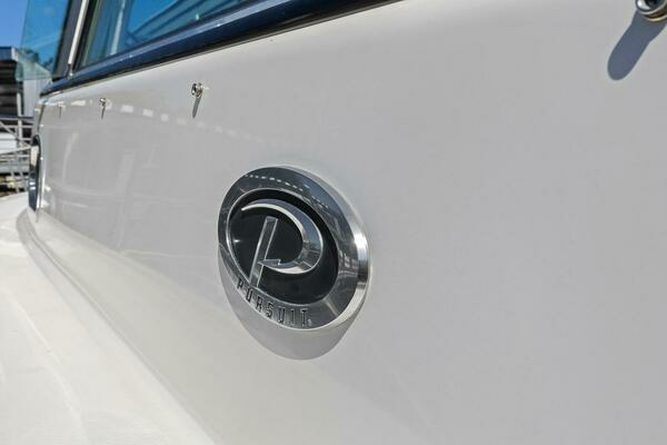 Pursuit 2570 Offshore Yacht For Sale