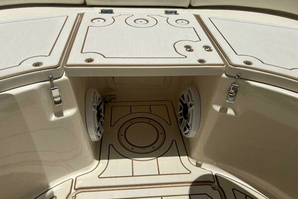 Grady-White 375 Freedom Yacht For Sale