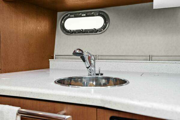 2008 Tiara Yachts 35