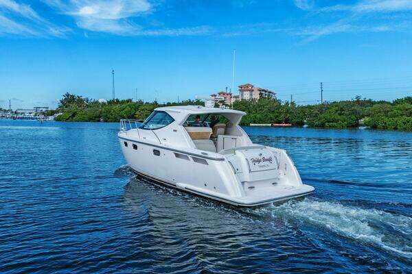 2008 Tiara Yachts 35