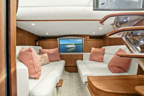 2008 Tiara Yachts 35