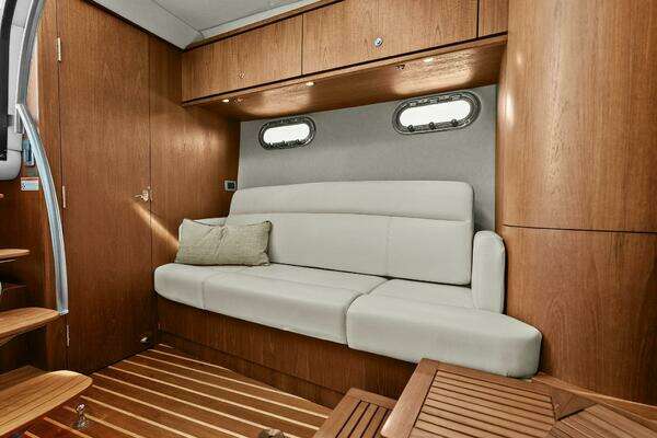 2008 Tiara Yachts 35