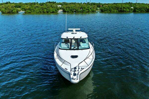 2008 Tiara Yachts 35