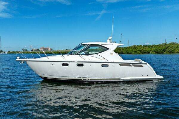 2008 Tiara Yachts 35