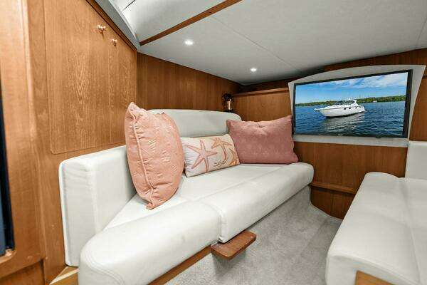 2008 Tiara Yachts 35