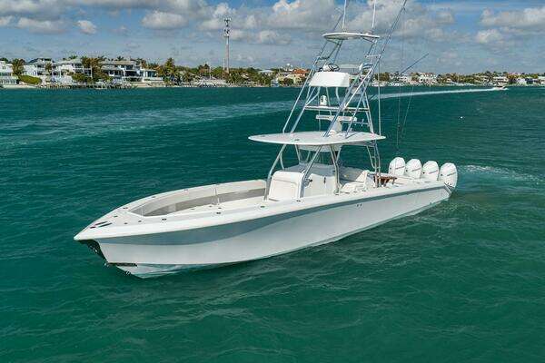 2016 Bahama 41