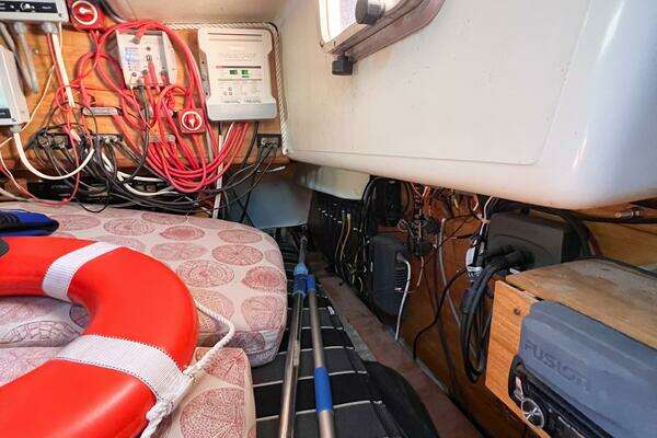 Photo of the 1989 Jeanneau Voyage 11.2 "L'CORSAIRE"