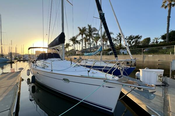 Photo of the 2005 Jeanneau Sun Odyssey 35 "Haliaetus"