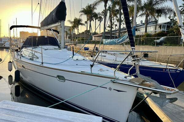 Photo of the 2005 Jeanneau Sun Odyssey 35 "Haliaetus"