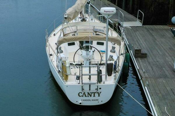 Photo of the 2000 J Boats J/42 "Canty"