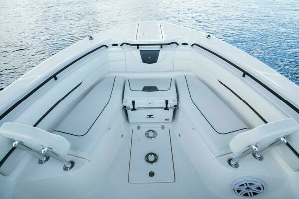 Photo of the 2025 Wellcraft 352 Fisherman