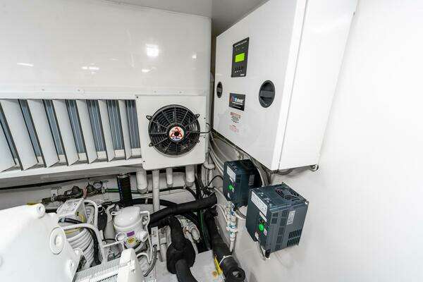 Viking 76 Convertible Yacht For Sale