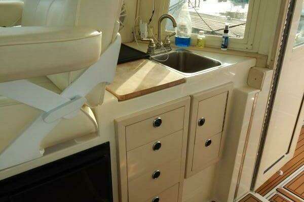 Photo of the 1999 Albin 31 Tournament Express "Sweet Caroline"