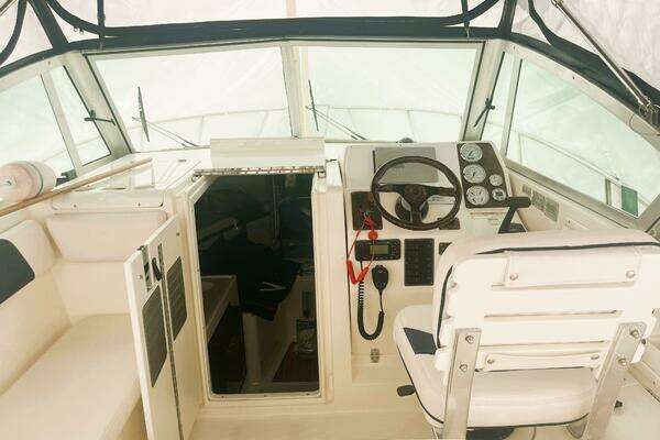 Photo of the 2001 Pursuit 2860 Denali "Wew-Hoo"