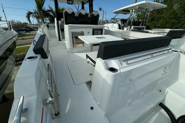 34ft Jeanneau Yacht For Sale