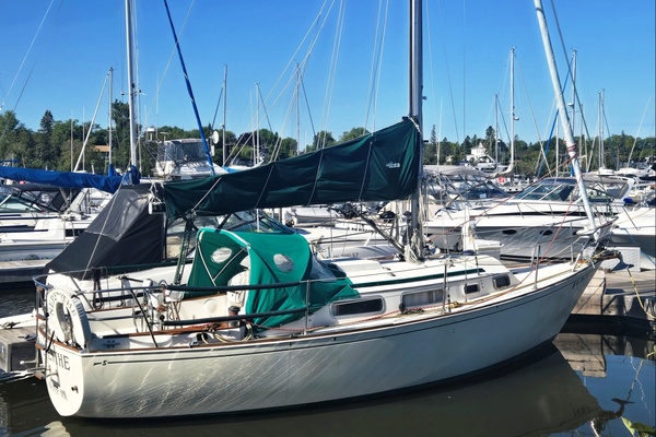 28ft Sabre Yacht For Sale