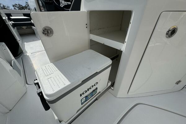 27ft Monterey Yacht For Sale 27ft Monterey Yacht For Sale