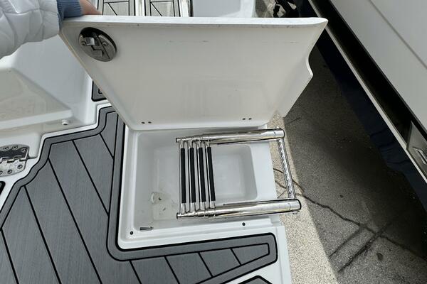 27ft Monterey Yacht For Sale 27ft Monterey Yacht For Sale
