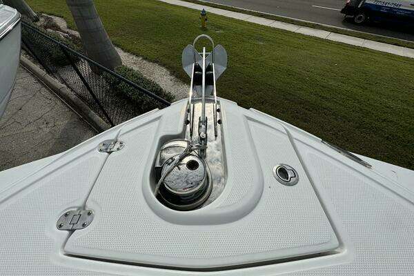 Monterey M-65 Yacht For Sale