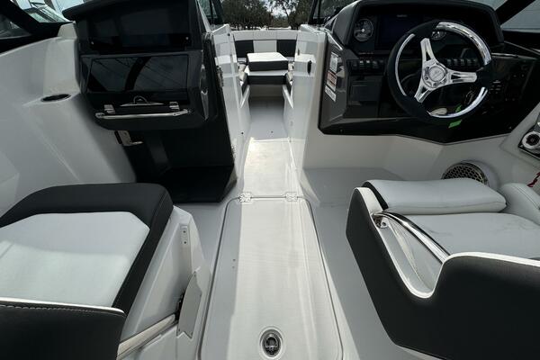 27ft Monterey Yacht For Sale 27ft Monterey Yacht For Sale
