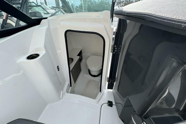 27ft Monterey Yacht For Sale 27ft Monterey Yacht For Sale