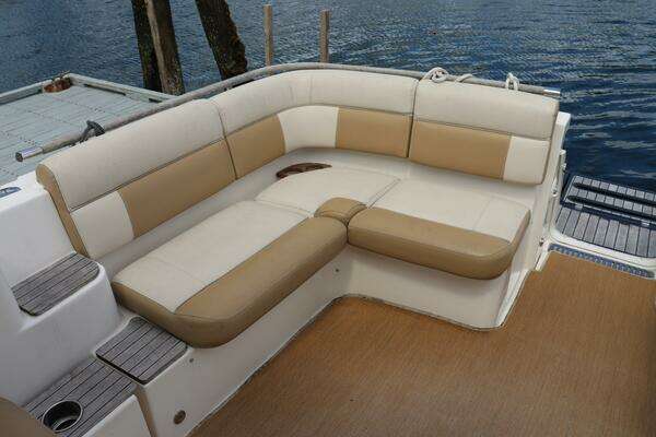 2012 Tiara Yachts 31