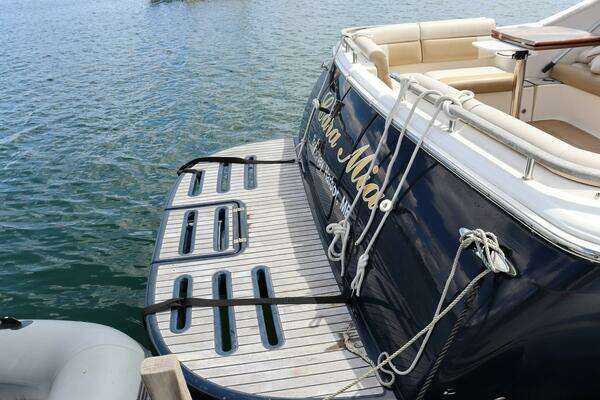 2012 Tiara Yachts 31