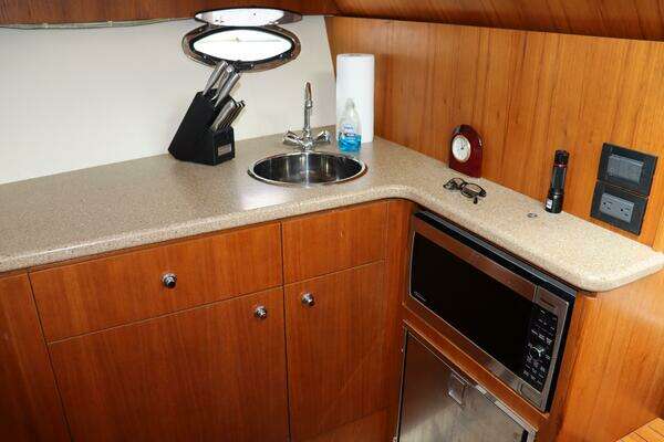 2012 Tiara Yachts 31